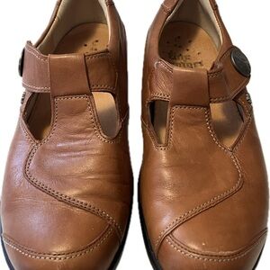 Leather shoes by Finn Comfort